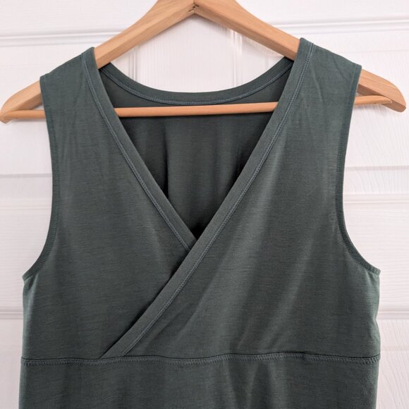 Old Navy UltraLite cross back sleeveless tank top green size small Tall - Picture 5 of 16